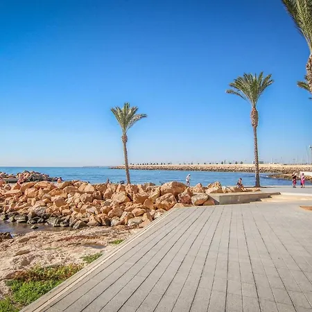Bonita Casa En Con Cocina * Torrevieja