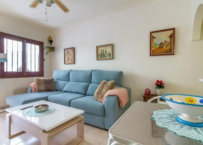 Holiday home In With Kitchen *