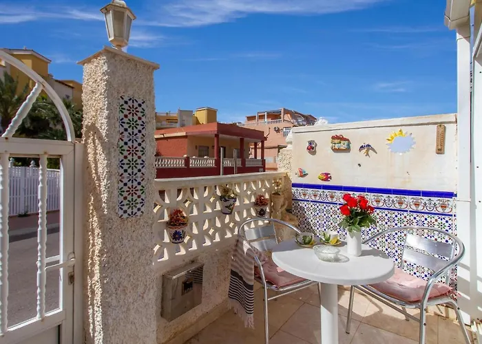 Vakantiehuis In With Kitchen